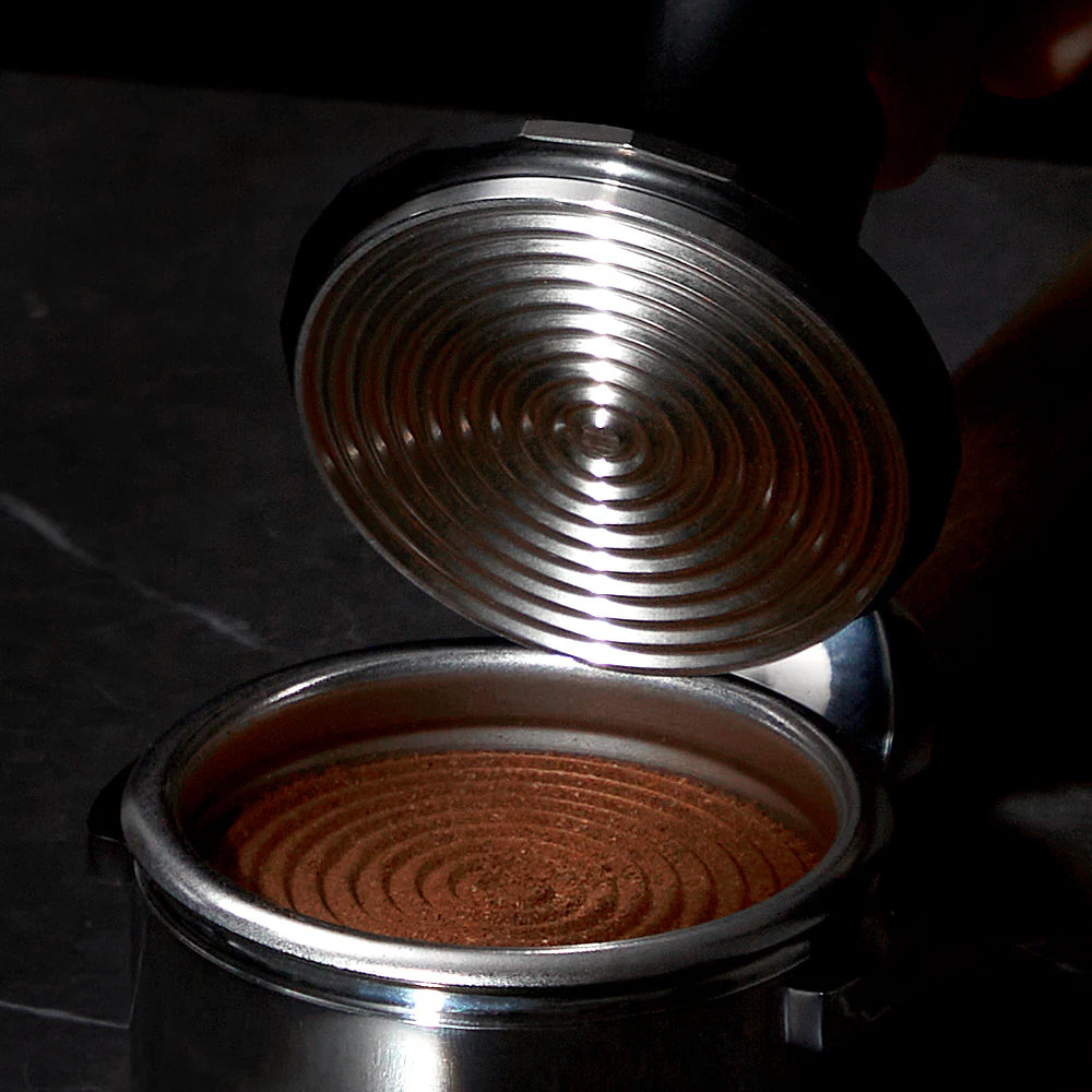 ZeroHero Tamper Walnut Ripple Base 58mm