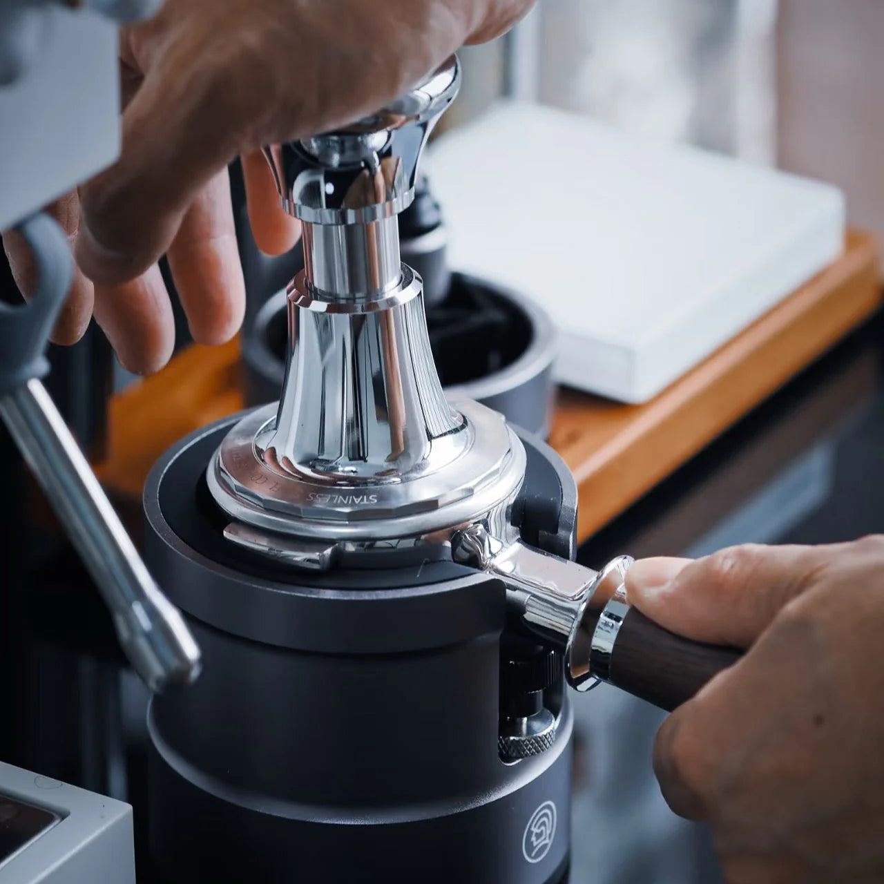 ZeroHero Tamper Silver Ripple Base 58.5mm