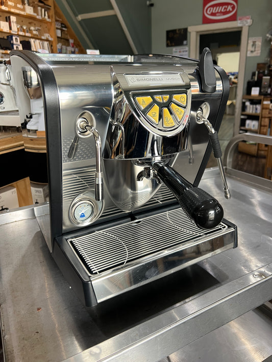 Nuova Simonelli Musica Coffee Machine (PRE LOVED)